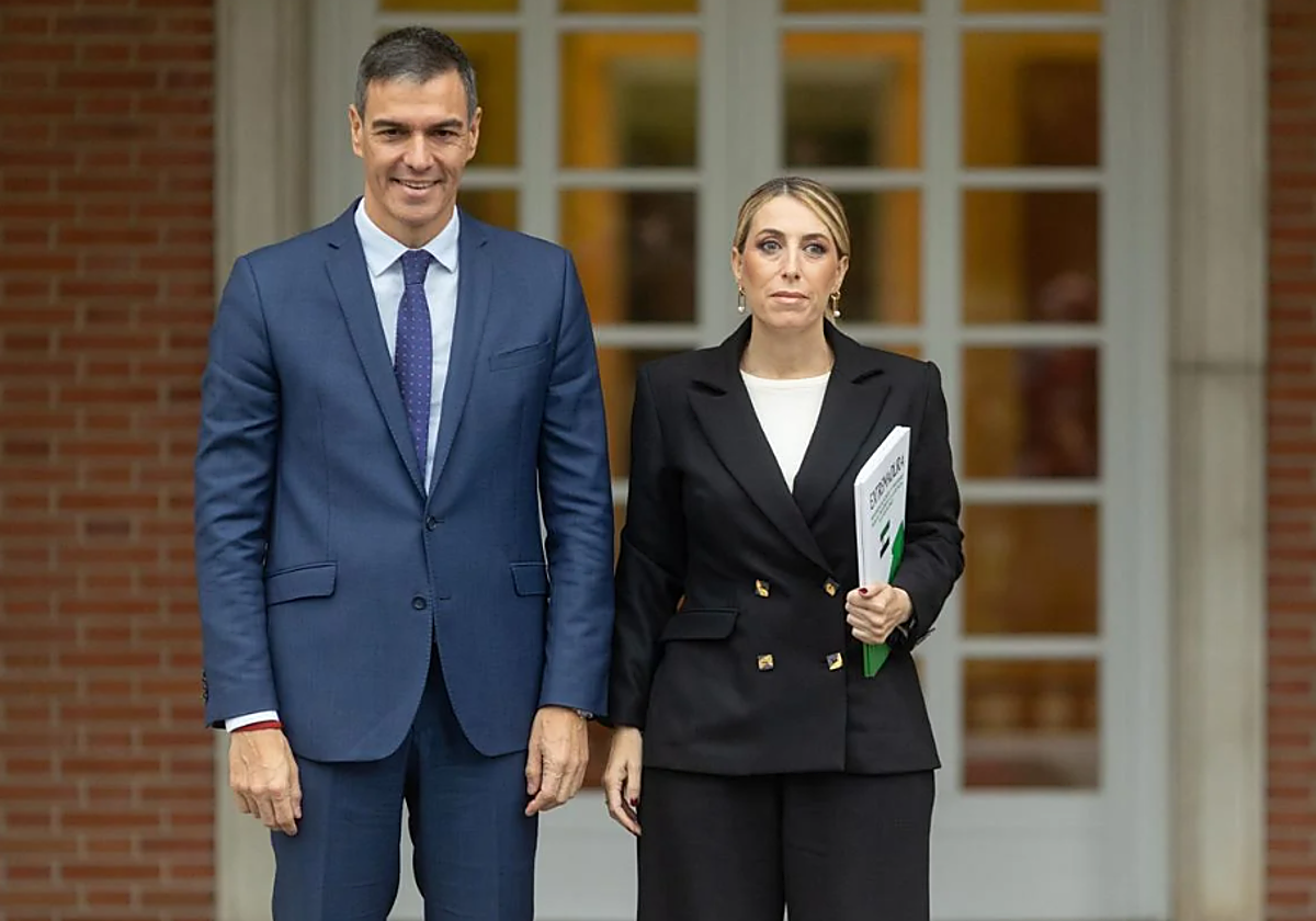 Pedro Sánchez recibe a María Guardiola en La Moncloa