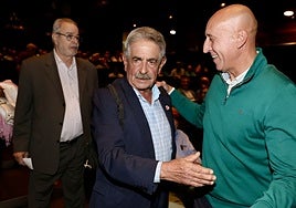 Revilla hace feliz al alcalde y avala una autonomía propia que «dependa de los leoneses»