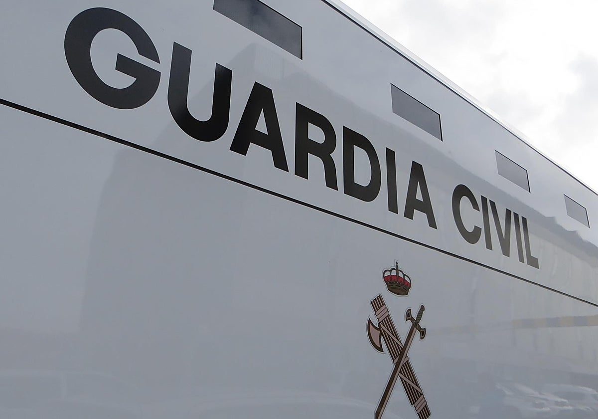 Tres detenidos por robar estatuas y crucifijos de bronce en el cementerio de Tarancón (Cuenca)