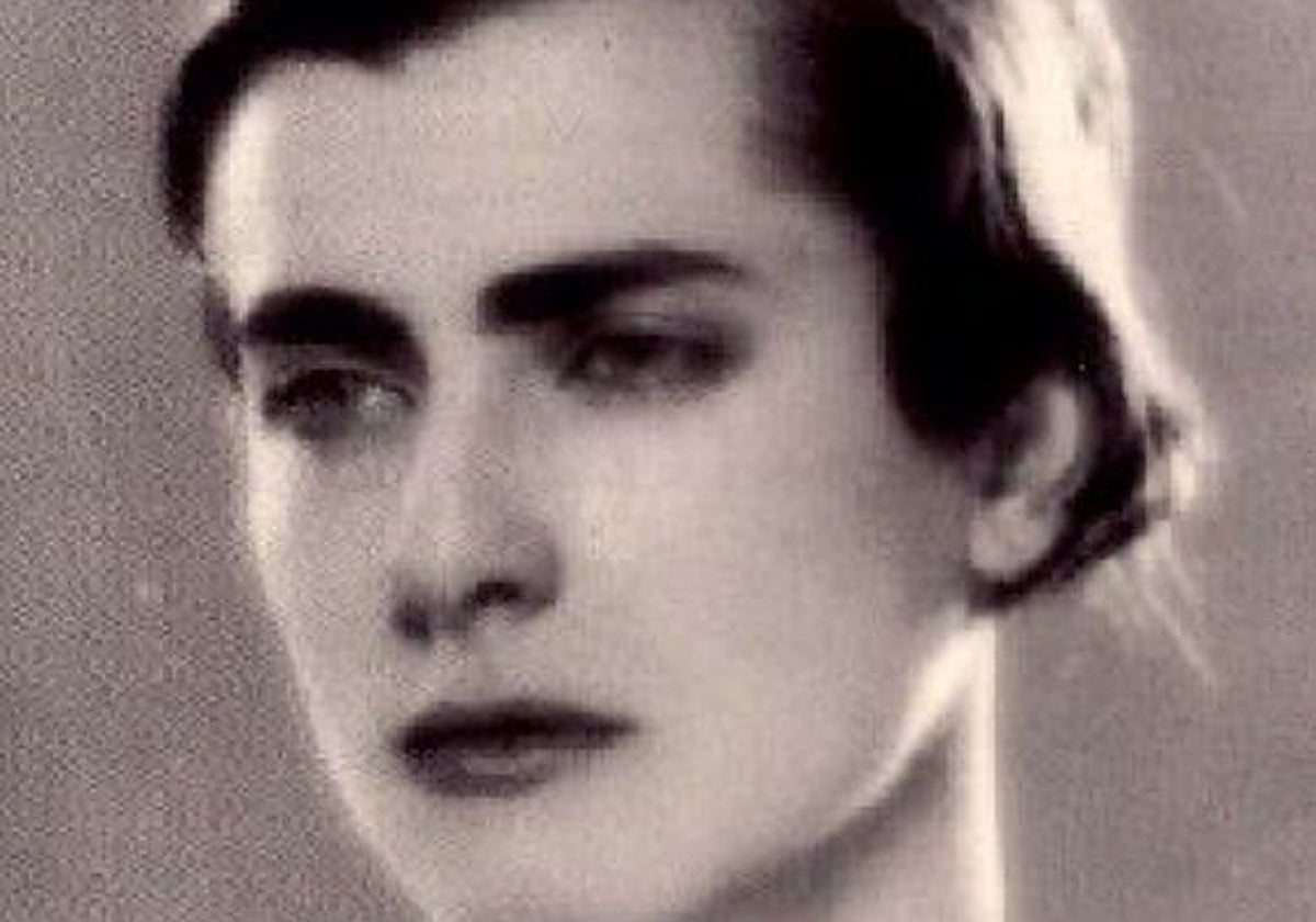 Retrato de la artista madrileña Marga Gil Roësset