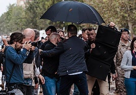 Marlaska da una medalla pensionada sólo al jefe de escoltas que sacó a Sánchez de Paiporta