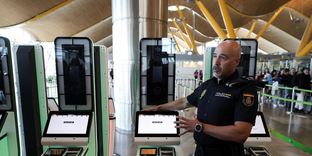 Interior instala el primer control fronterizo en Barajas que recoge datos biométricos de los extranjeros que entren en la UE