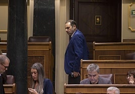 Los «encuentros personales» de José Luis Ábalos en Málaga llegan al Congreso y al Senado