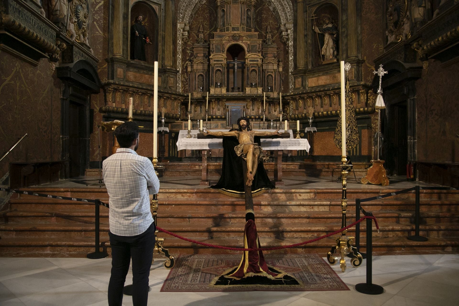 Las cofradías de la provincia siguen llegando para el Vía Crucis Magno de Córdoba, en imágenes