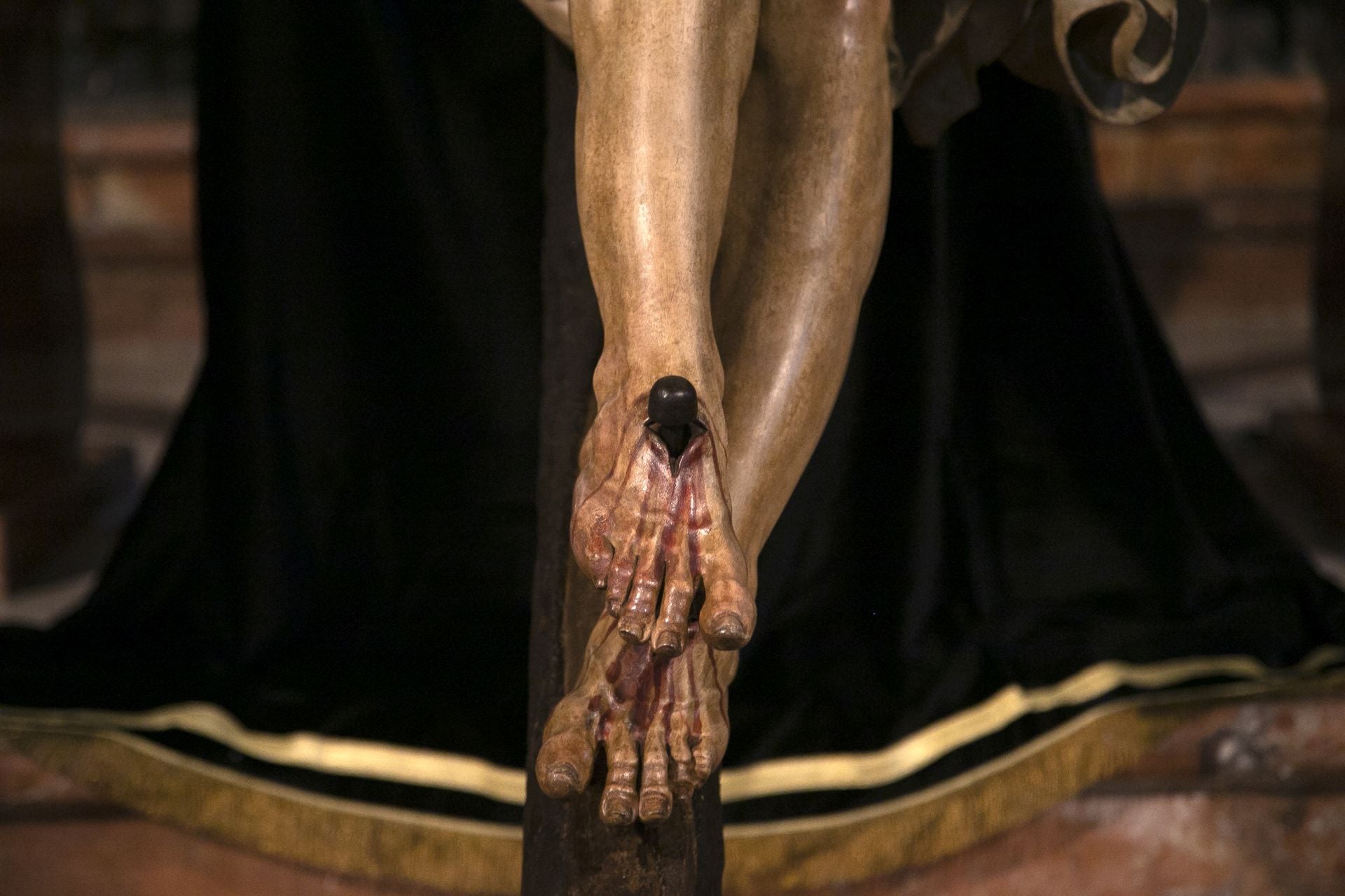 Las cofradías de la provincia siguen llegando para el Vía Crucis Magno de Córdoba, en imágenes