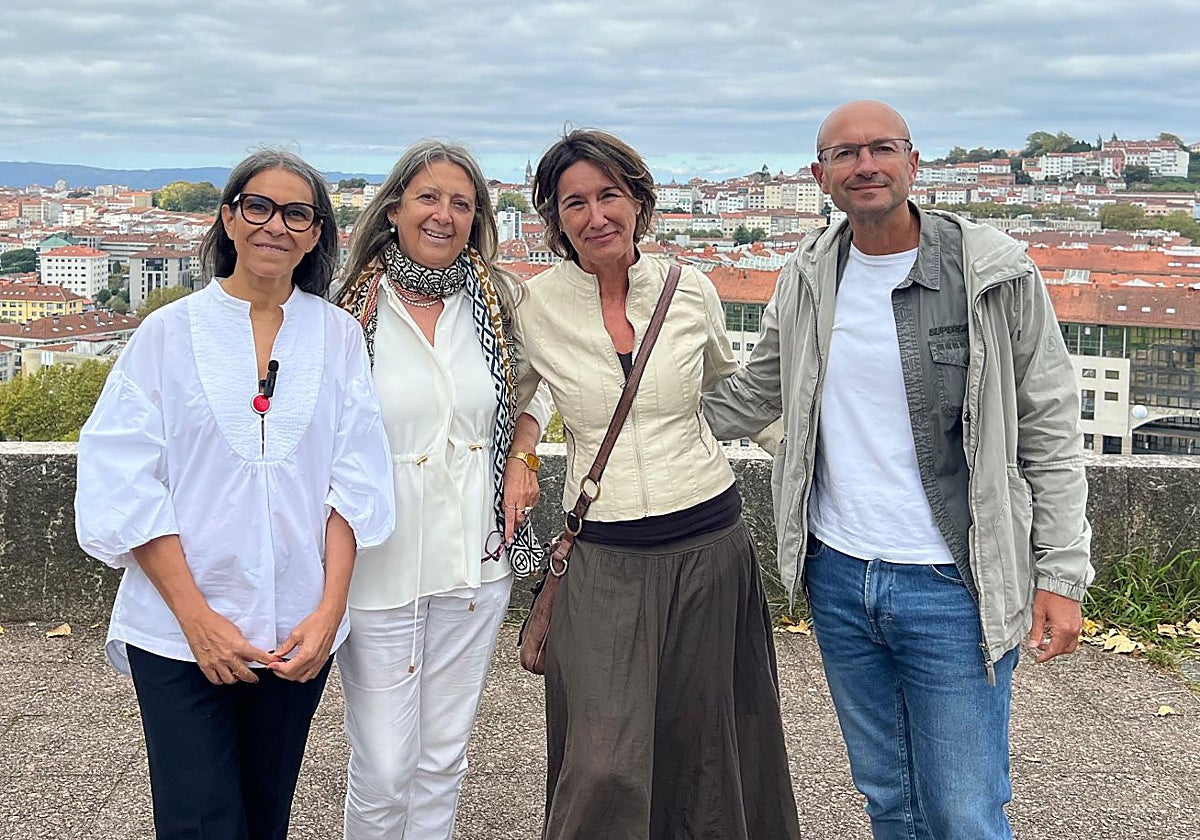 Los cuatro ediles no adscritos: por la izquierda, Mercedes Rosón. Mila Castro, Marta Álvarez y Gonzalo Muíños