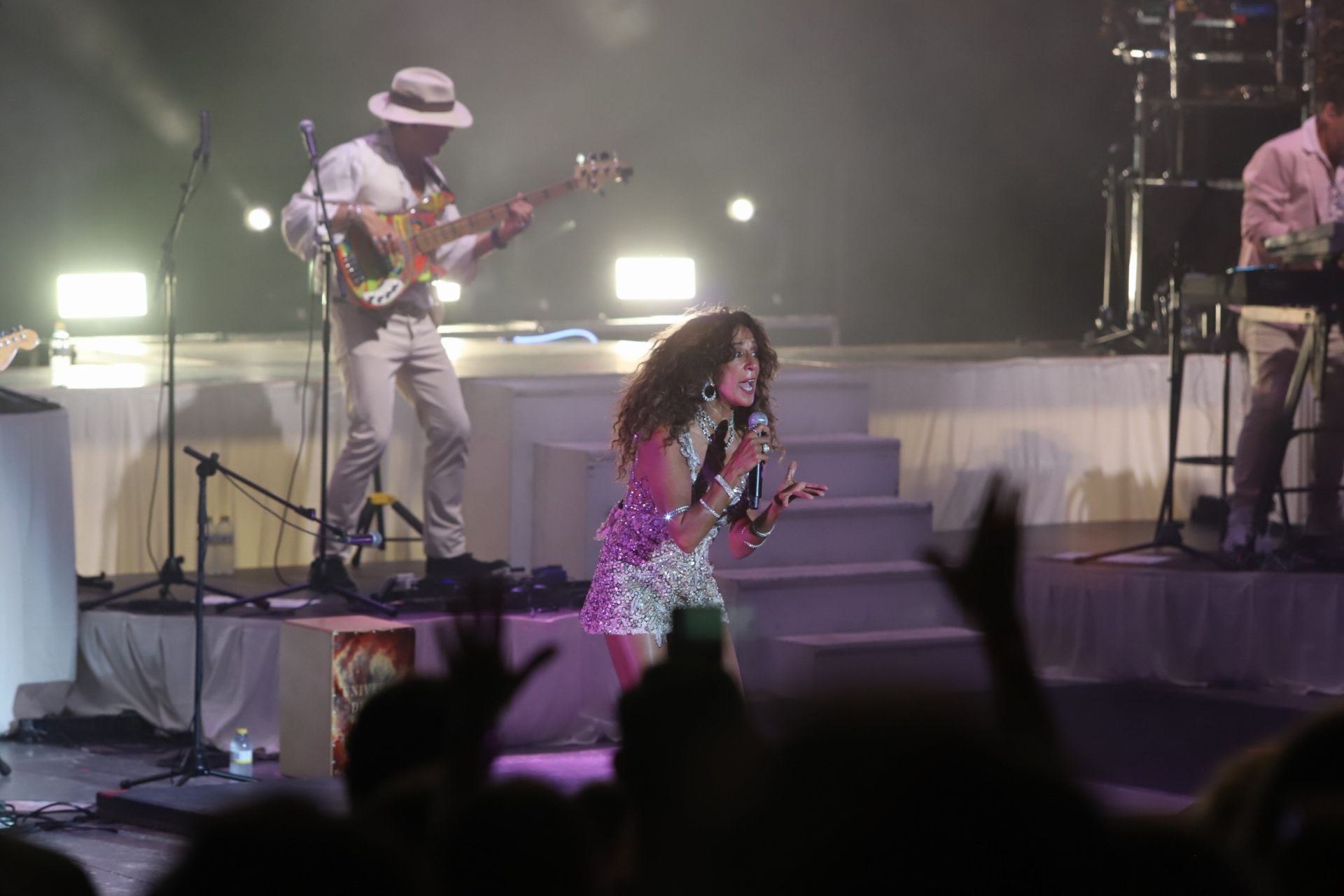 El vendaval de Rosario Flores en Córdoba, en imágenes