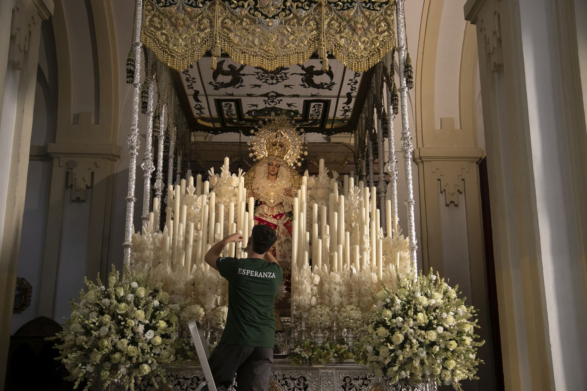 Los preparativos del Vía Crucis Magno de Córdoba, en imágenes