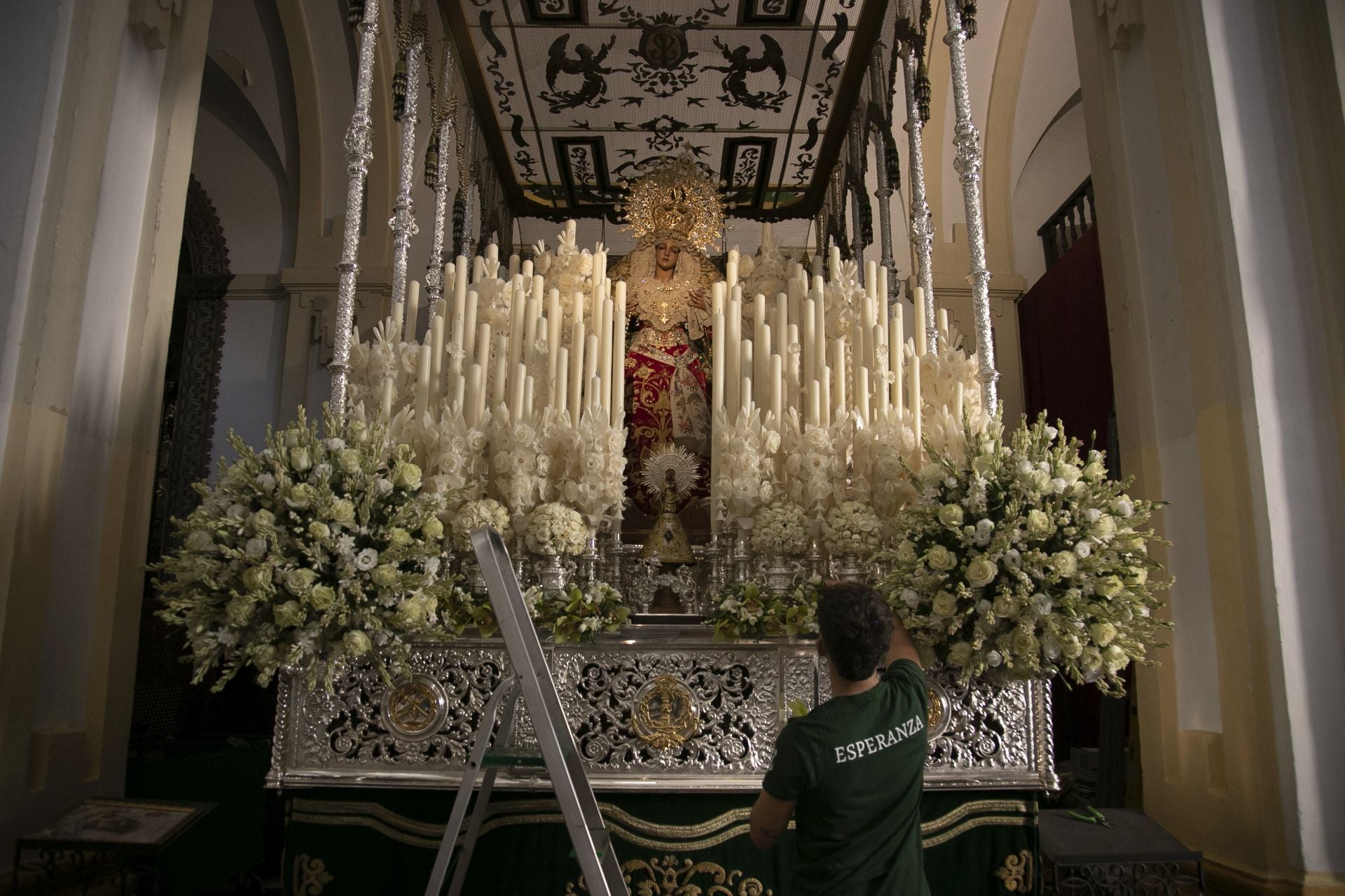 Los preparativos del Vía Crucis Magno de Córdoba, en imágenes