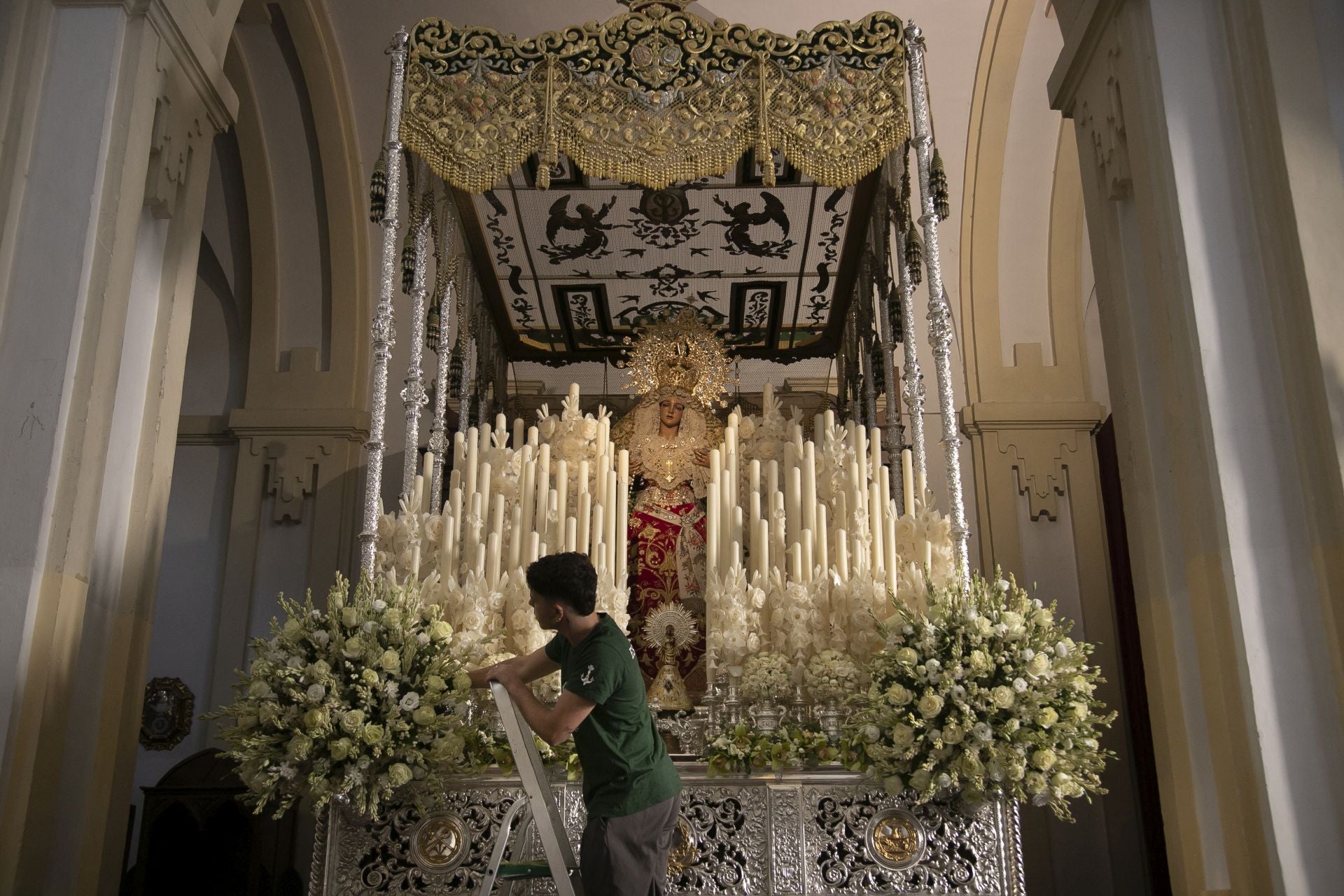 Los preparativos del Vía Crucis Magno de Córdoba, en imágenes