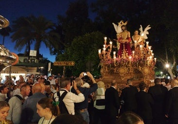 La oración del Vía Crucis Magno de Córdoba se expande por toda la ciudad