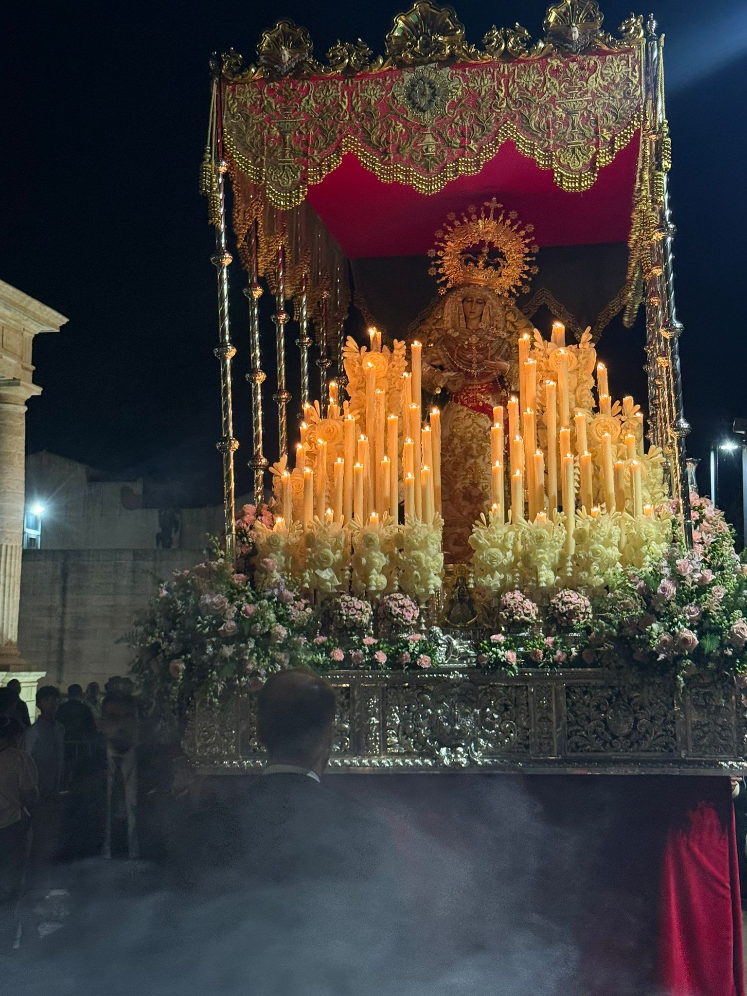 Vía Crucis Magno de Córdoba: una celebración que envuelve a la ciudad de bellas imágenes