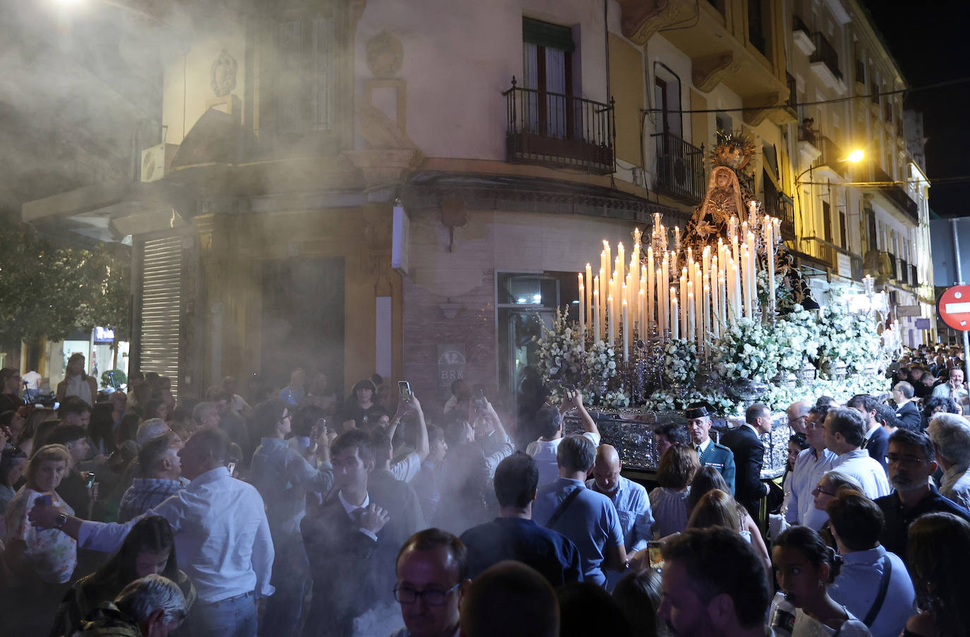 Las mejores imágenes del Vía Crucis Magno de Córdoba
