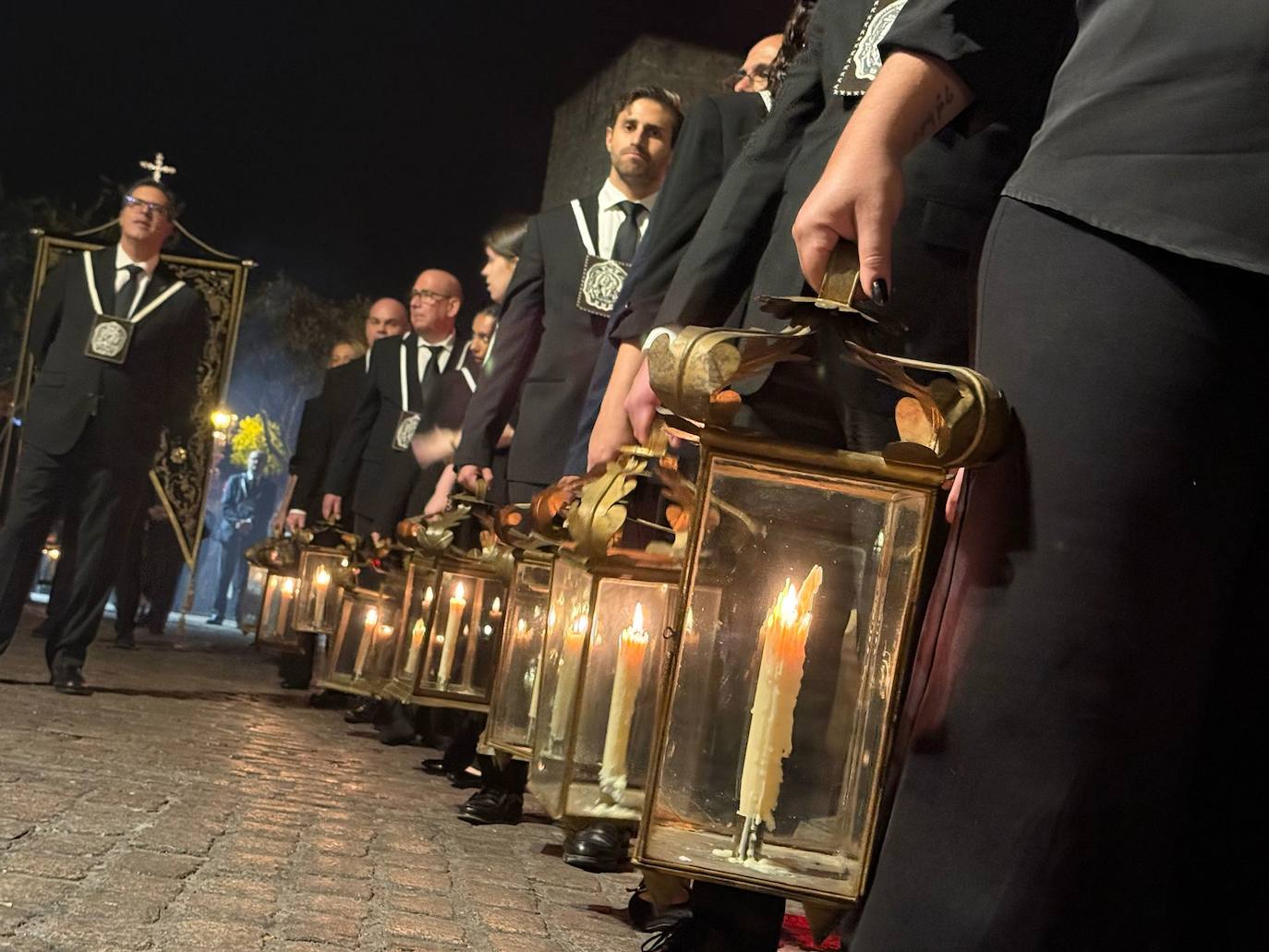Las mejores imágenes del Vía Crucis Magno de Córdoba