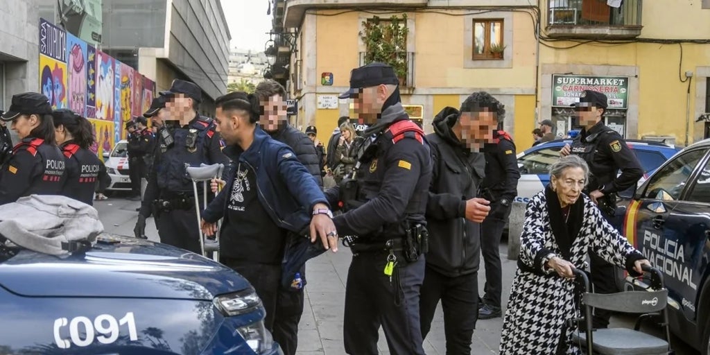 La multirreincidencia enquista la percepción de inseguridad en Barcelona
