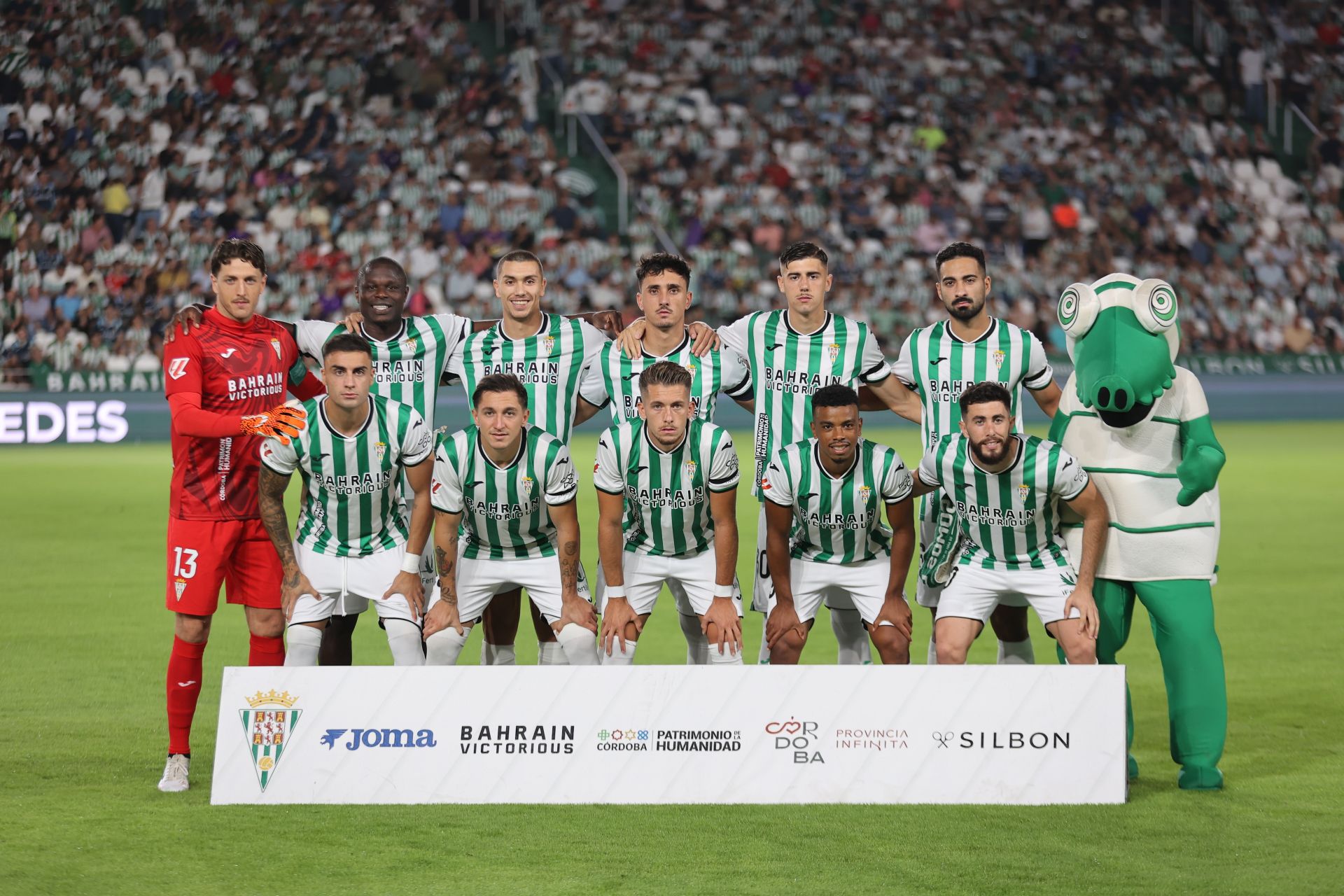 El Córdoba CF-Cultural Leonesa, en imágenes