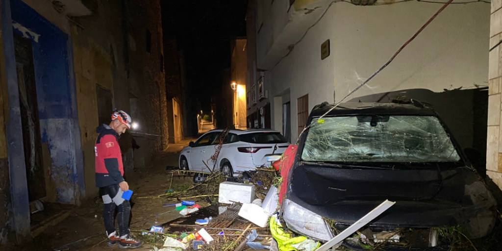 La destrucción tras el paso de Alice en Tarragona: los Bomberos revisan estructuras, el Euromed sigue suspendido y reabre la AP7