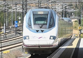 Interrumpida la circulación de trenes de alta velocidad en Valladolid por el atropello de una persona en plena vía