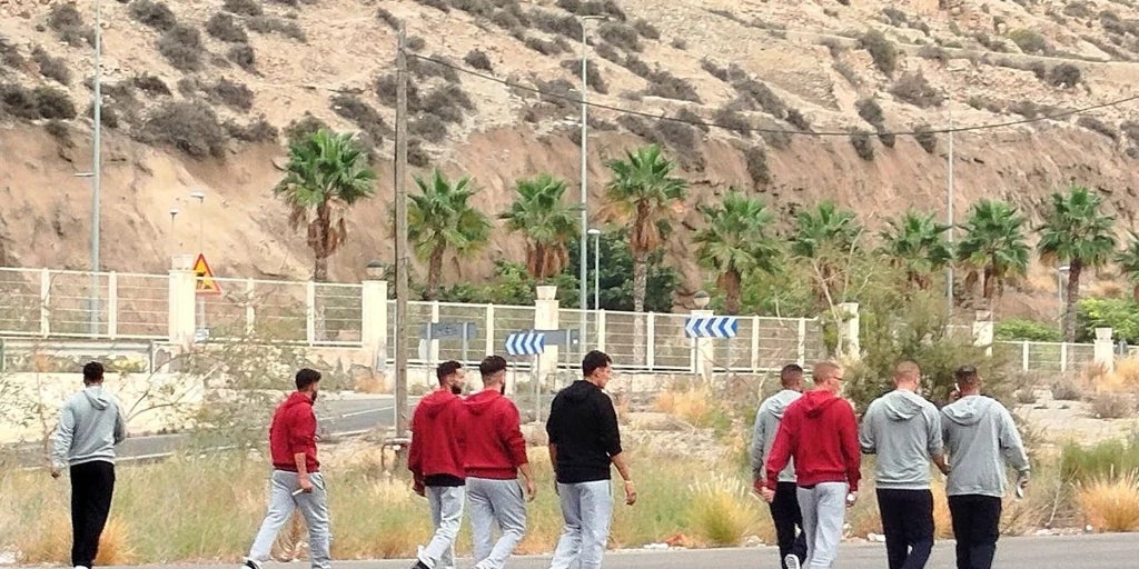 Cuarteles colapsados en Almería por la avalancha de inmigrantes