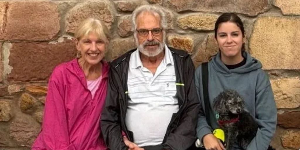 La familia de un profesor de la Universidad de Córdoba pide ayuda para repatriarlo de una UCI en Vietnam en un avión medicalizado