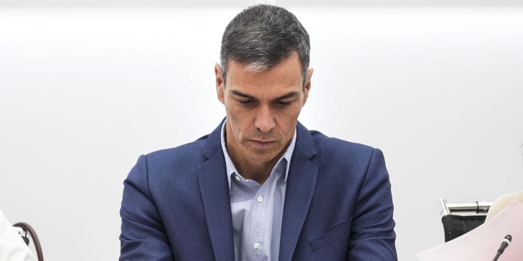 «No me pronuncio sobre los Nobel»: los mensajes que demuestran que Pedro Sánchez sí felicitó a otros premiados y no a María Corina Machado