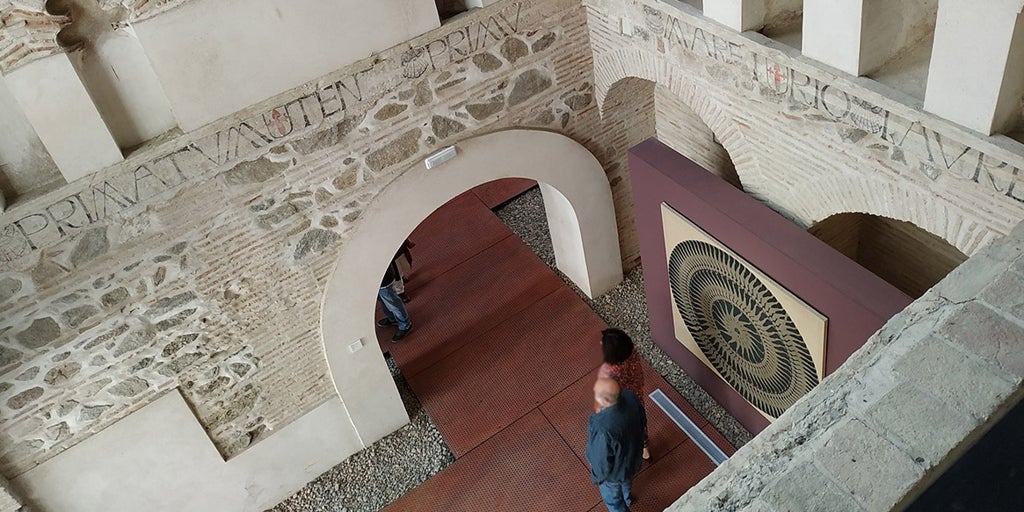 La Real Academia de Toledo reclama a la Junta que los espacios de Santa Fe se destinen a la ampliación del Santa Cruz