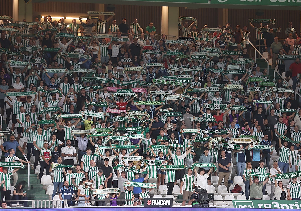 Imagen de una de las gradas de El Arcángel en el encuentro frente a la Cultural Leonesa