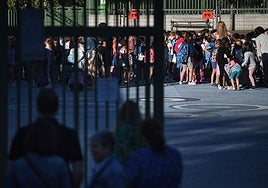 El decreto que limita la jornada continua en los colegios madrileños, a un paso de su aprobación
