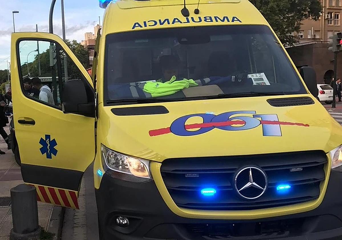 Una ambulancia del 061 de Murcia.