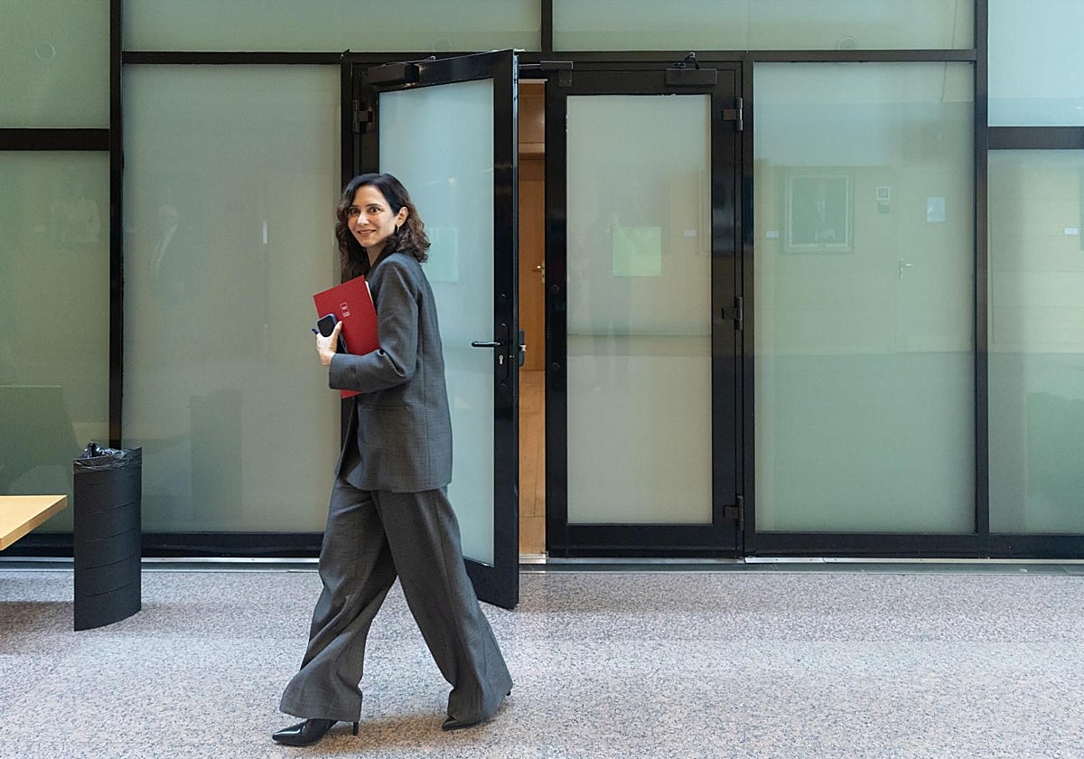 La presidenta de la Comunidad de Madrid, Isabel Díaz Ayuso, en la Asamblea de Madrid