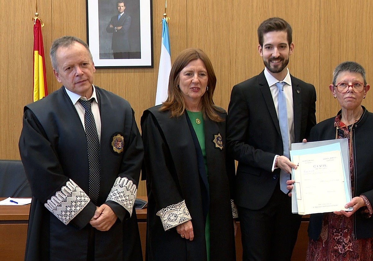 El acto de cesión del expediente de declaración de herederos, el jueves, en Pontevedra