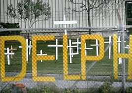 El juez mantiene procesados a siete ex altos cargos socialistas del Junta en una pieza de los ERE