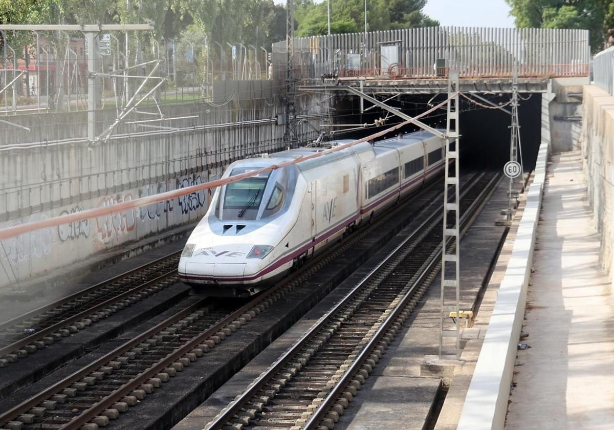 Adif soluciona la incidencia que causó retrasos en trenes de Alta Velocidad entre Sevilla y Córdoba