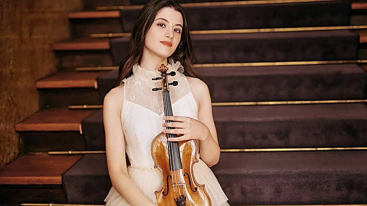 La granadina María Dueñas consolida su prestigio tras ganar dos premios Gramophone, los Grammy de la música clásica