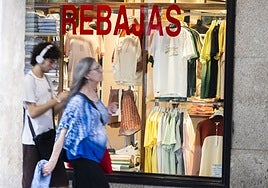 La Junta de Castilla-La Mancha permitirá en 2026 abrir a los comercios 7 domingos, entre ellos tres de diciembre, y 5 festivos