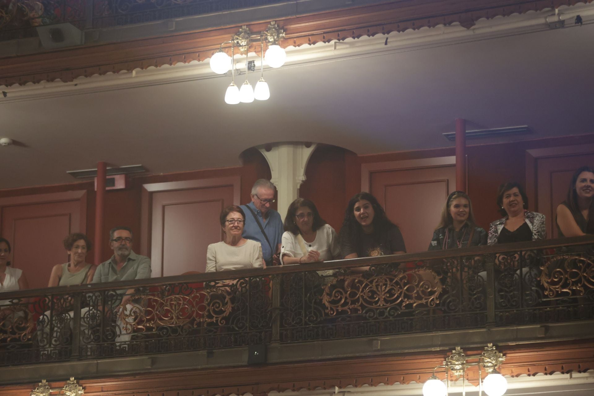 Las mejores imágenes de un &#039;Inédito&#039; David Bustamente en el Gran Teatro de Córdoba