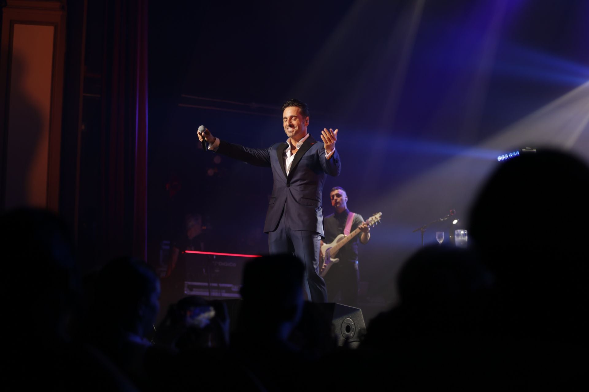 Las mejores imágenes de un &#039;Inédito&#039; David Bustamente en el Gran Teatro de Córdoba