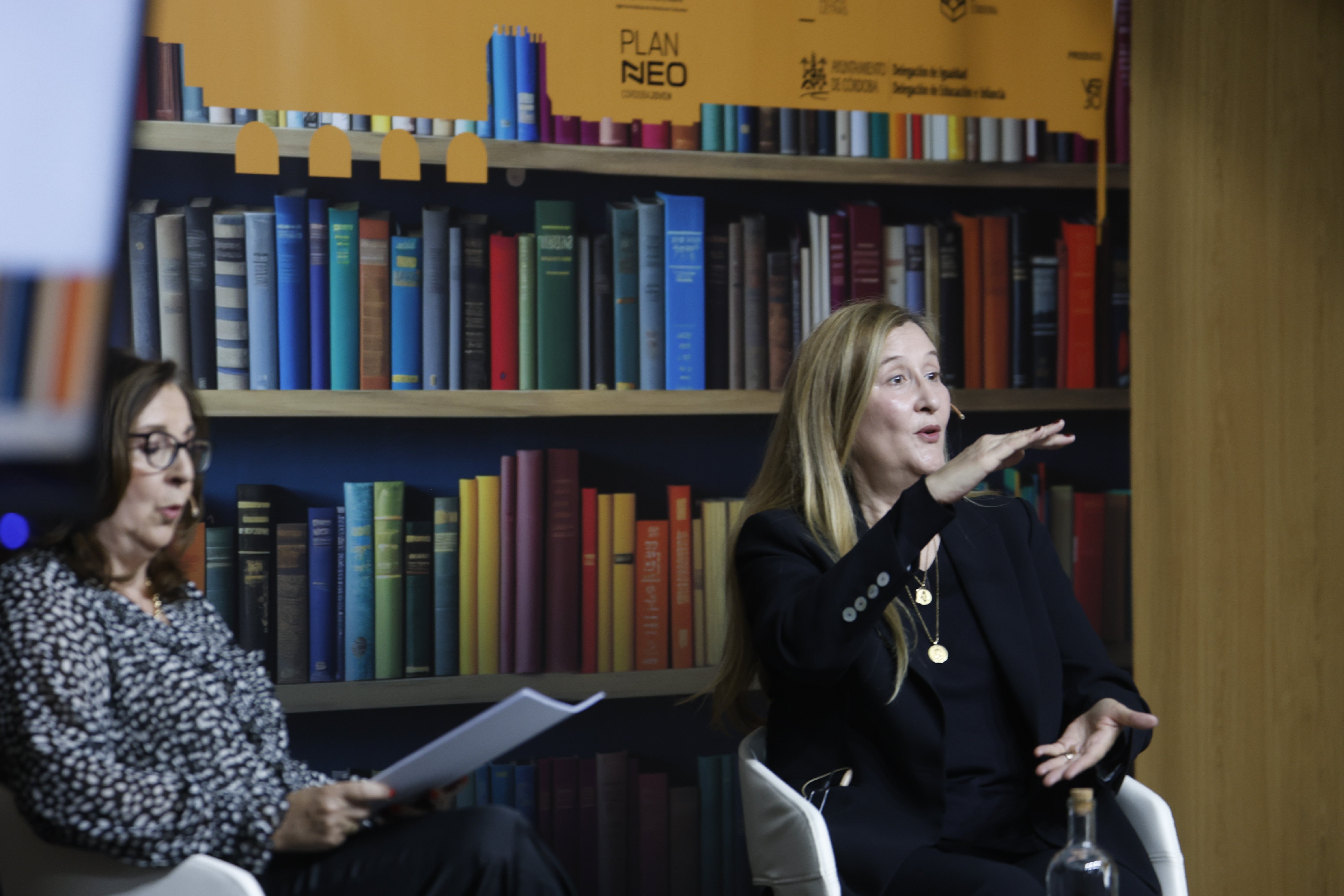 El estreno de la Feria del Libro de Córdoba con Luz Gabás, en imágenes