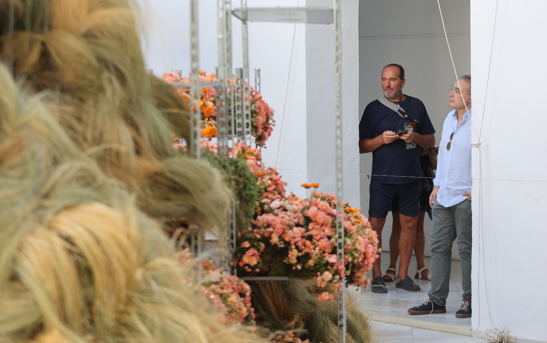 Las multitudinarias visitas a los patios de Flora en Córdoba, en imágenes