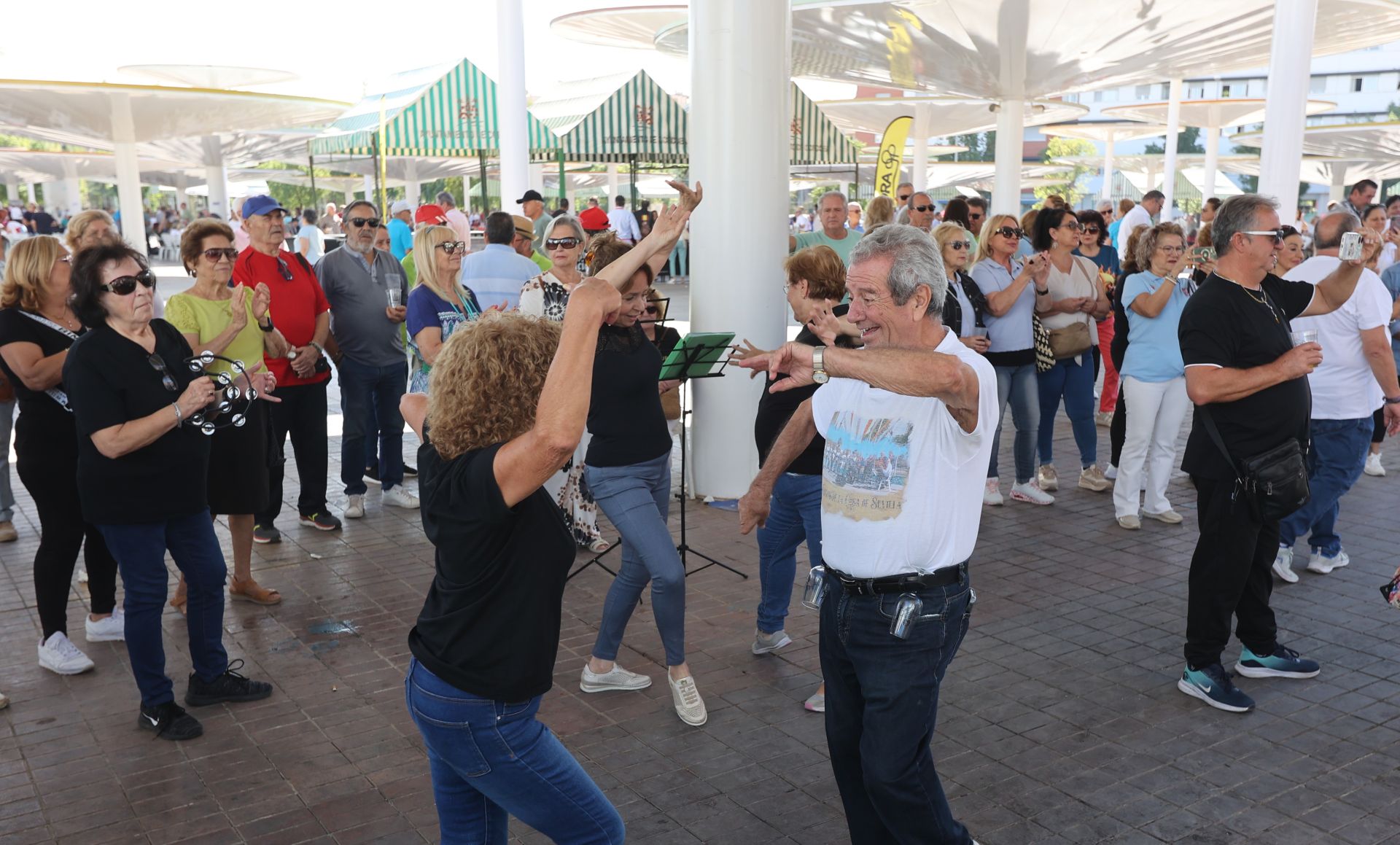 La animada jornada de convivencia de las peñas cordobesas, en imágenes