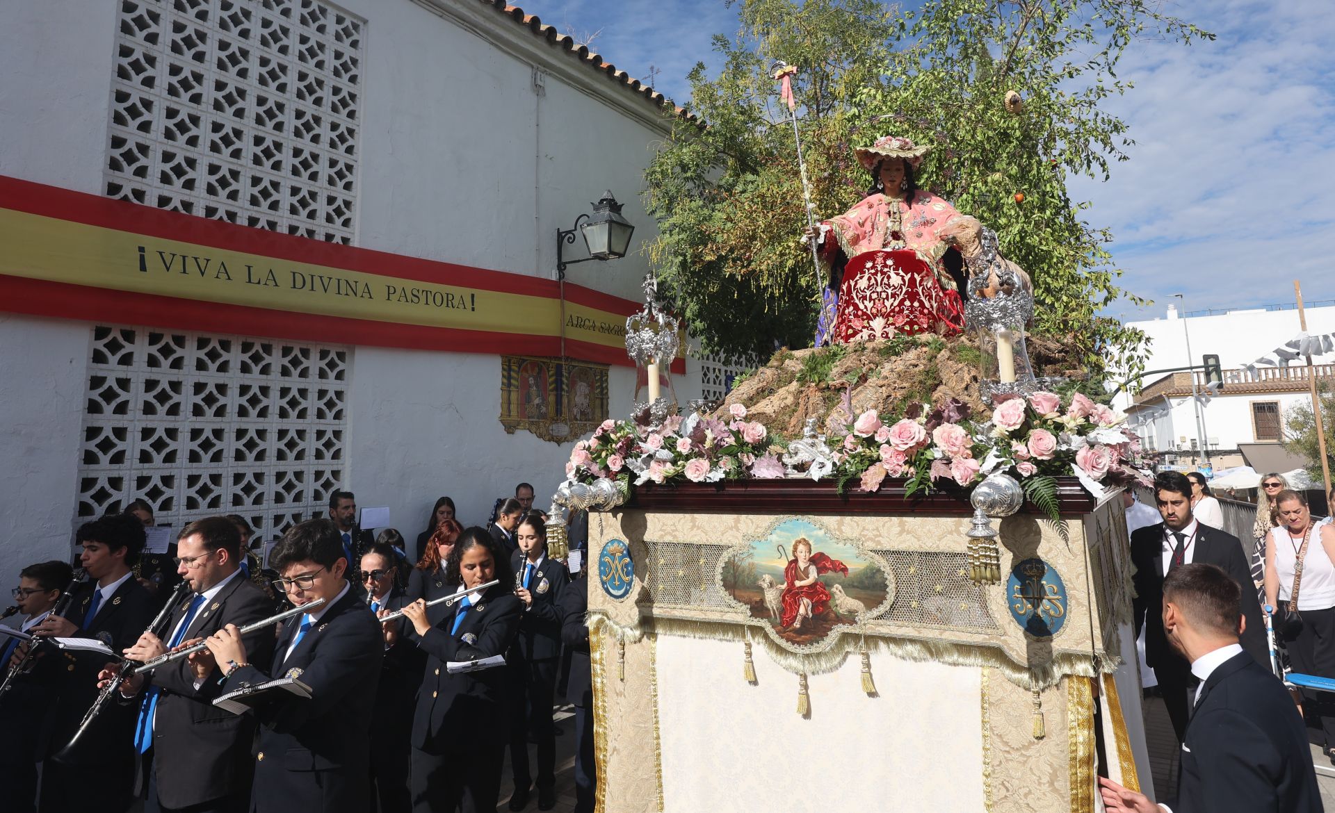 La procesión de la Divina Pastora de la Vera-Cruz de Córdoba, en imágenes