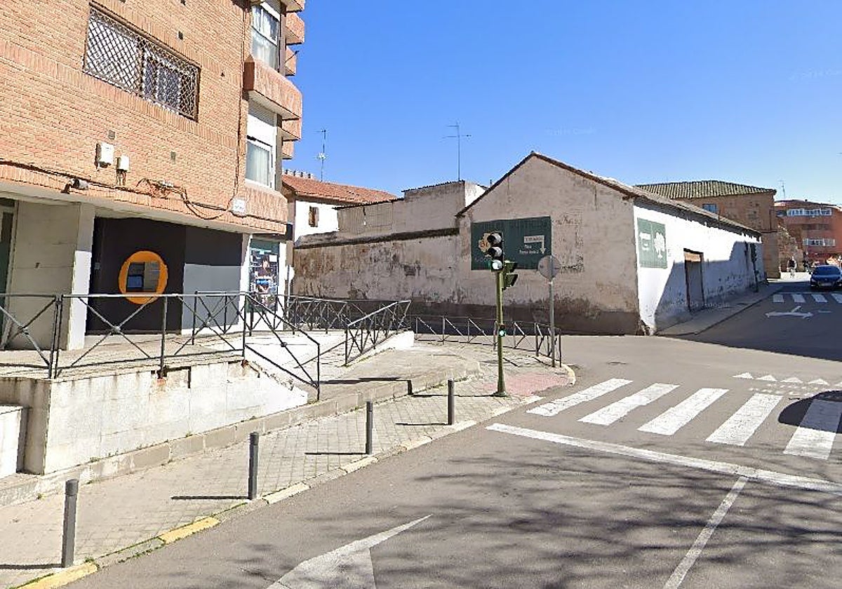 Cajero de la entidad financiera en Talavera de la Reina donde los desconocidos llevaron a la víctima