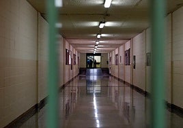 Cataluña instalará inhibidores para frenar la introducción de droga y móviles con drones en las prisiones