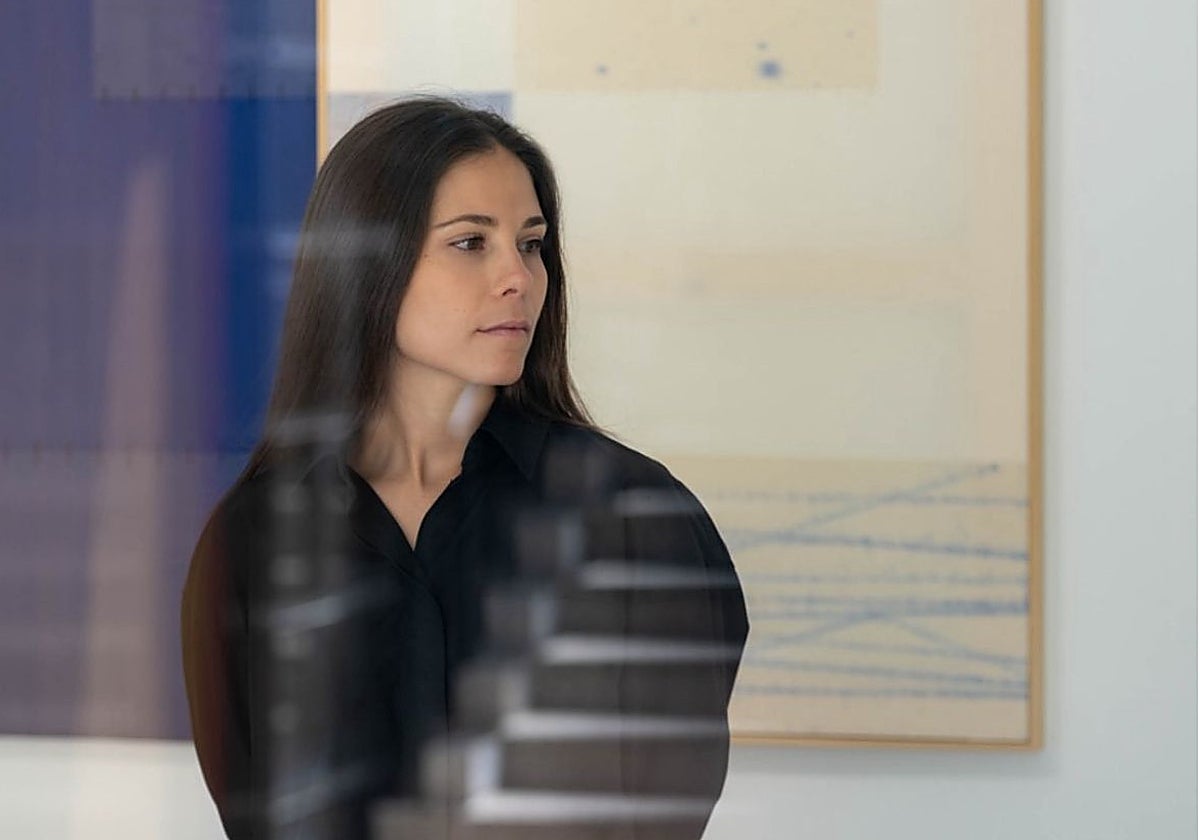 La artista salmantina Blanca Nieto usa telas traslúcidas superpuestas para expresar la memoria