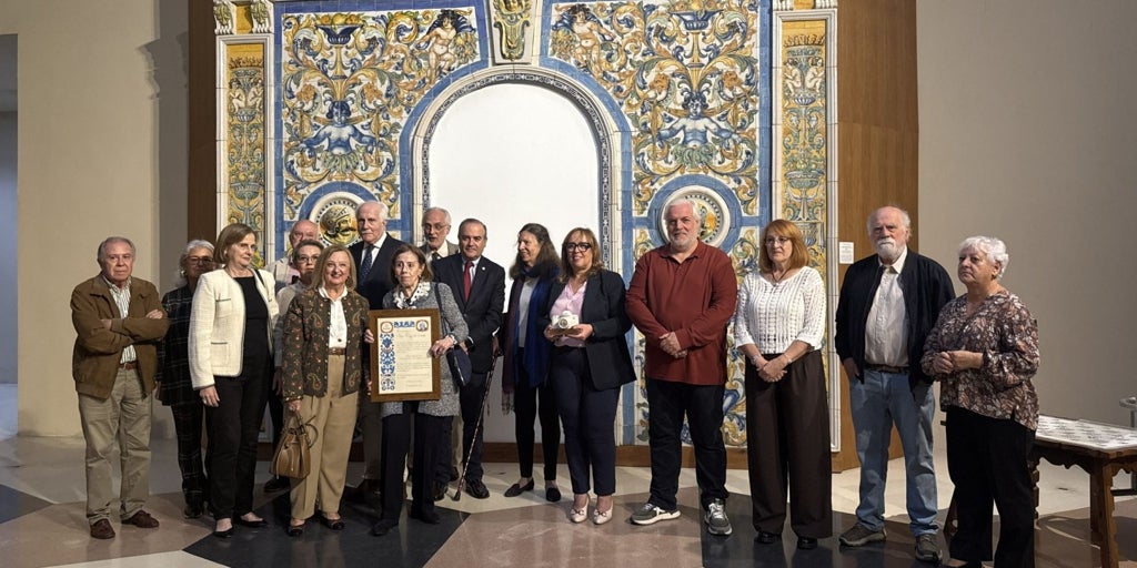 Talavera rinde homenaje al ceramista Alfredo Ruiz de Luna con una muestra que recorre su trayectoria