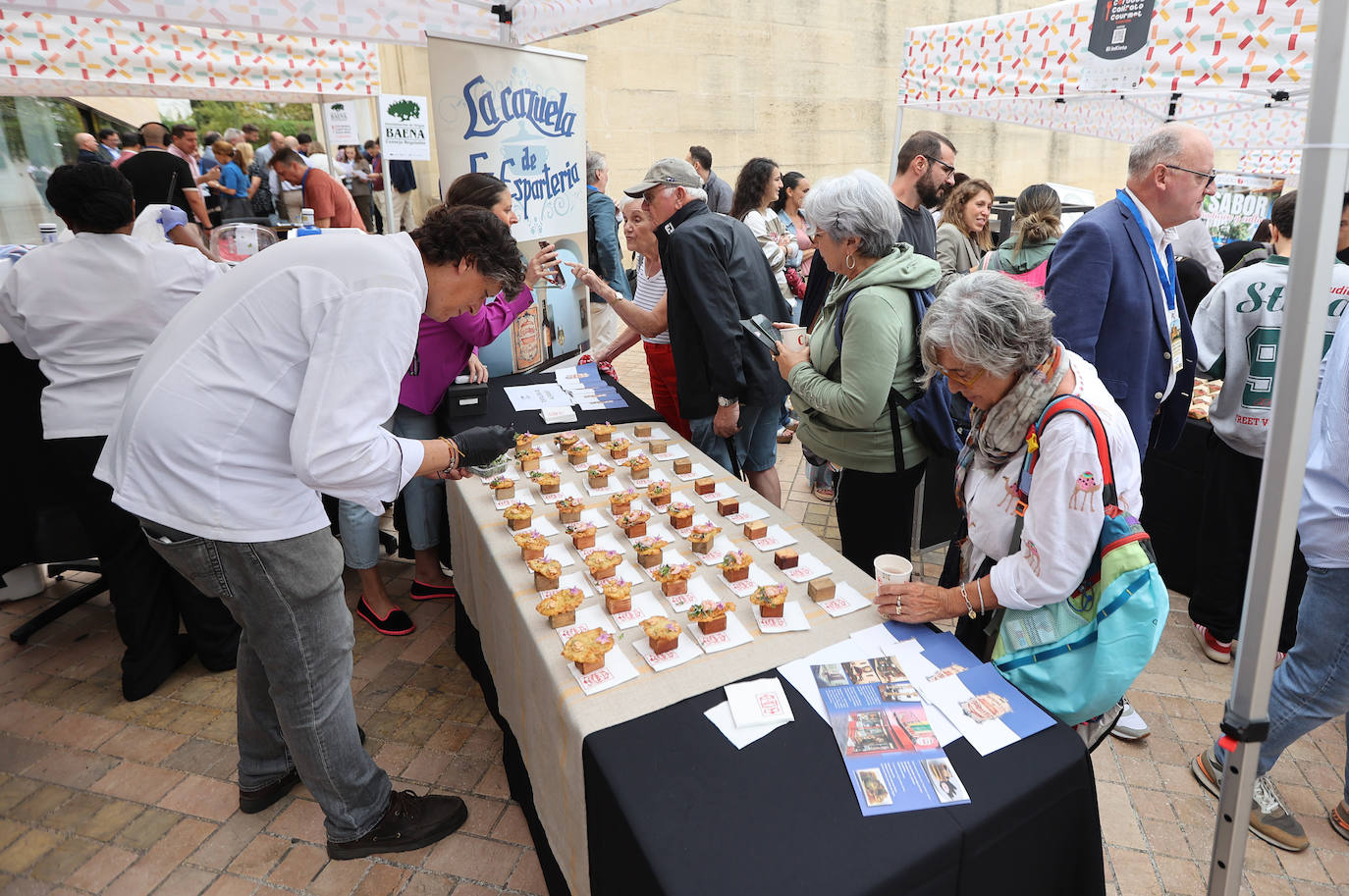 Las mejores imágenes del &#039;Califato in the Street&#039; en la Puerta del Puente de Córdoba