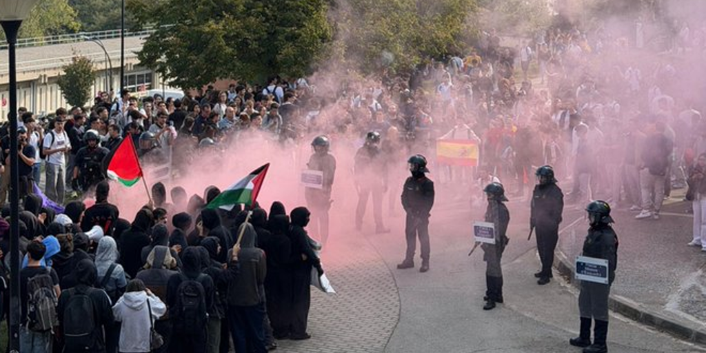 La Universidad de Granada desautoriza un acto de Vito Quiles en la facultad de Derecho