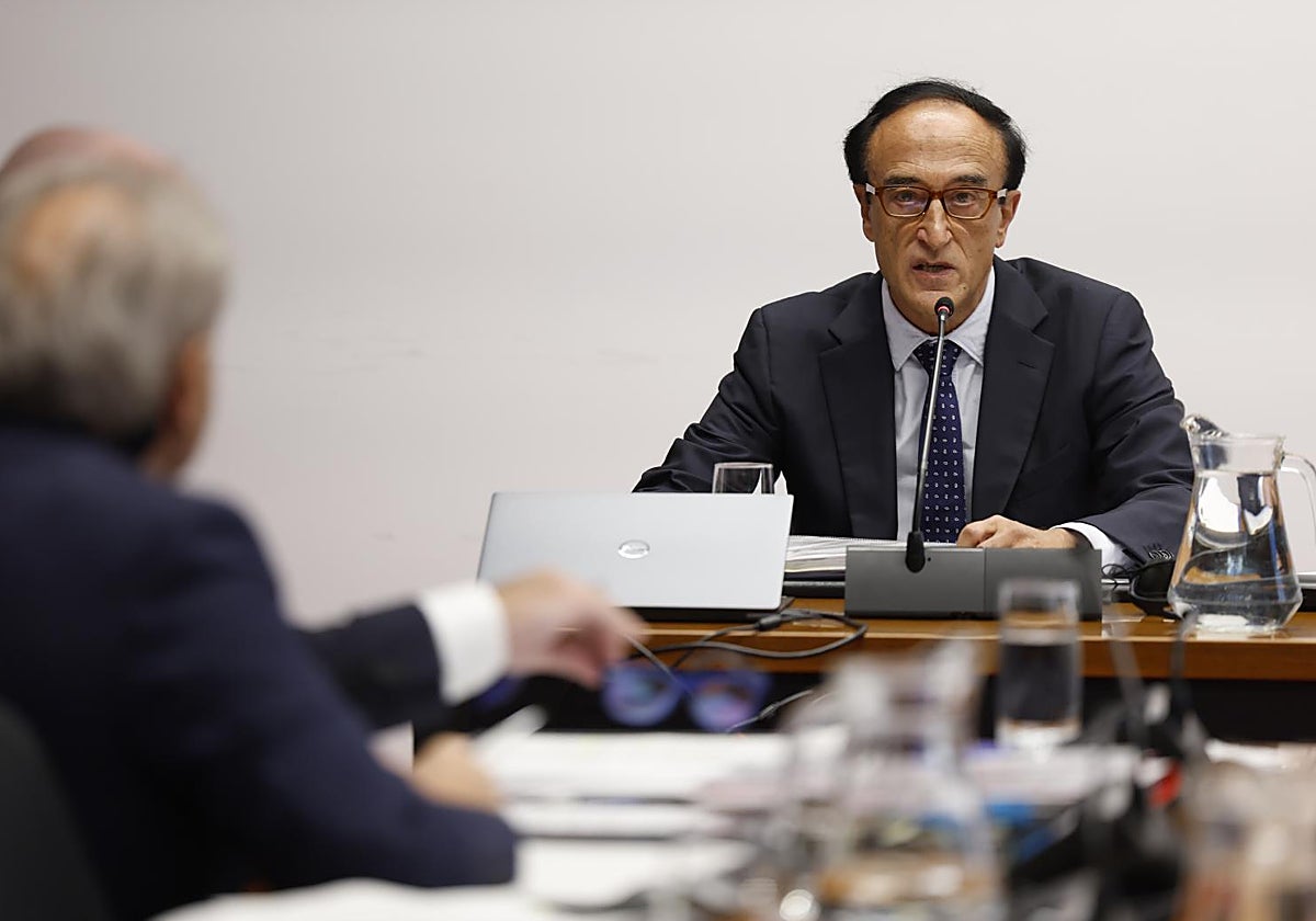 Jesús Polo, presidente de la mesa de contratación de los túneles de Belate