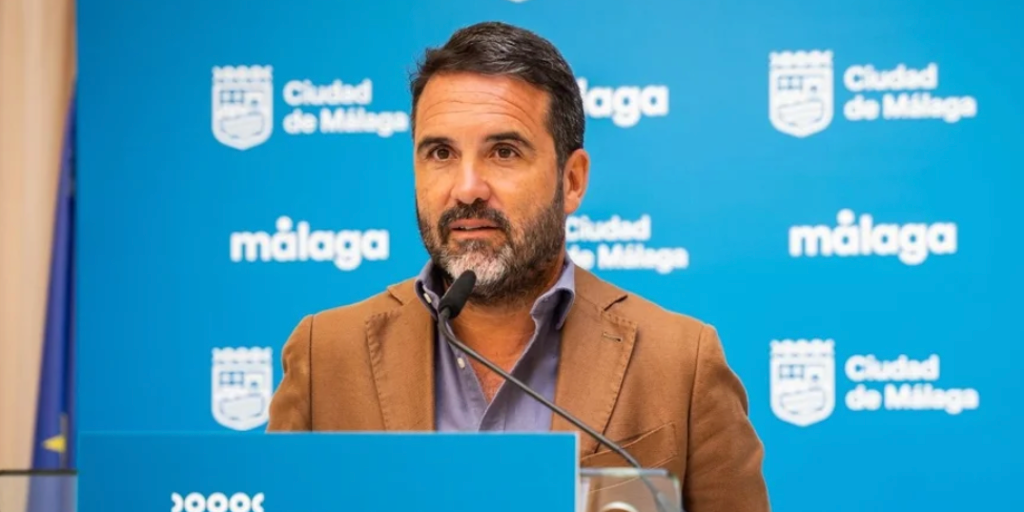 La guerra sucia del PSOE contra el edil de turismo de Málaga por una denuncia falsa por malos tratos