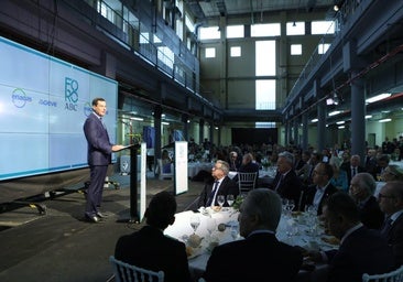 La Junta de Andalucía contratará 4.370 profesionales sanitarios más en 2026 y anuncia una reforma profunda del SAS